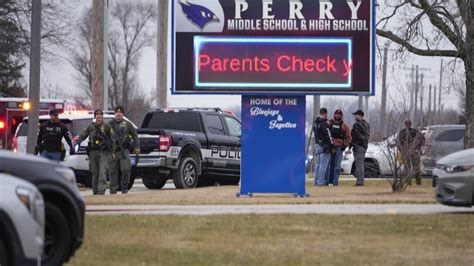 Shooting reported at high school in Iowa; extent of injuries unclear